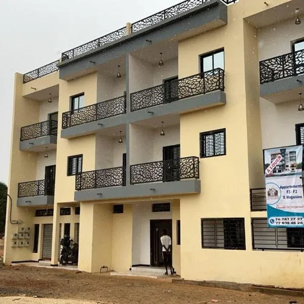 Immeuble Sali-Laye, hotel in Diass