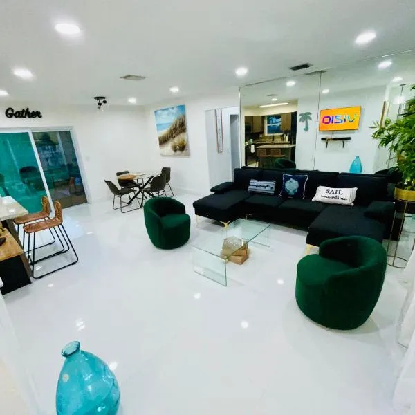 Cozy Comfy House, hotell sihtkohas Pembroke Pines