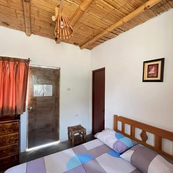 Casa Máncora Surfhouse, hotel in Máncora