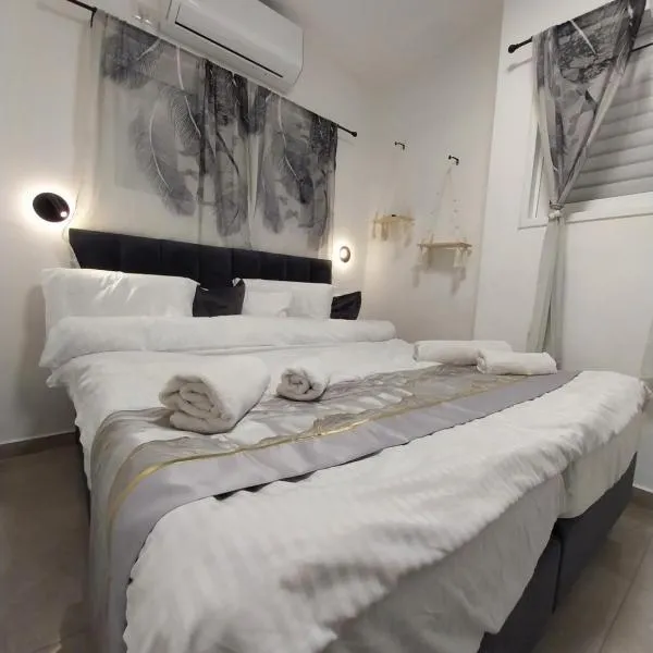 אחוזת דבורה בבני ברק, hotel v destinaci Giv‘at Shemuʼel
