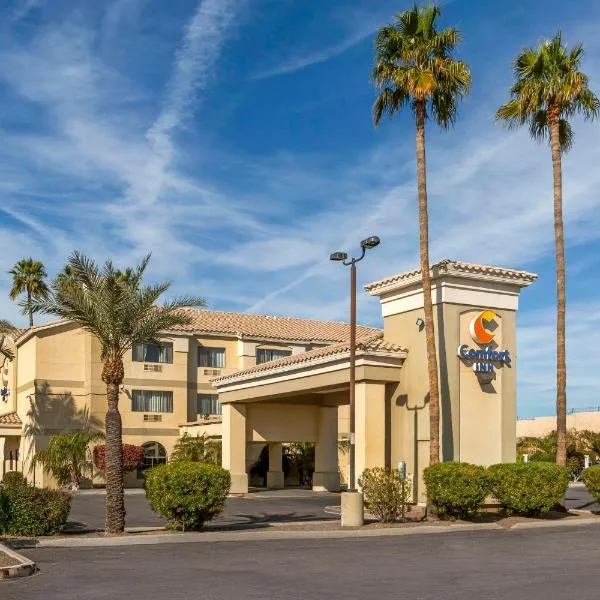 Comfort Inn West Phoenix at 27th Ave and I-I0, ξενοδοχείο στο Φοίνιξ