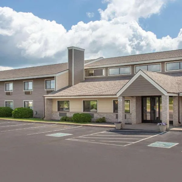 AmericInn by Wyndham Hayward, hotel v destinaci Hayward