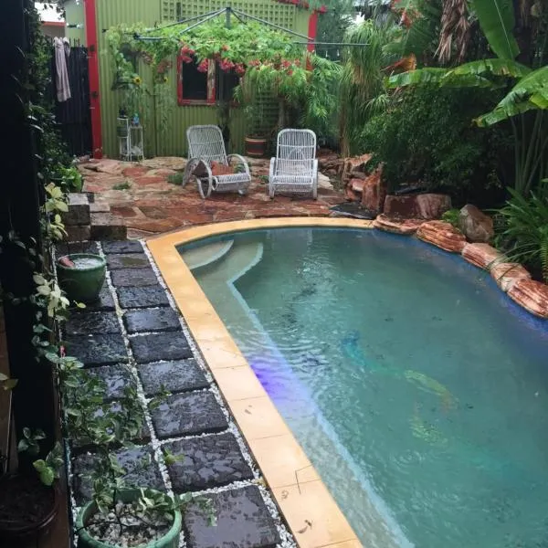 Broome bohemian poolside retreat, hotel in Cable Beach