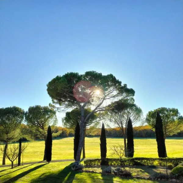 Fattoria Agriturismo Nerbona – hotel w mieście Casole dʼElsa