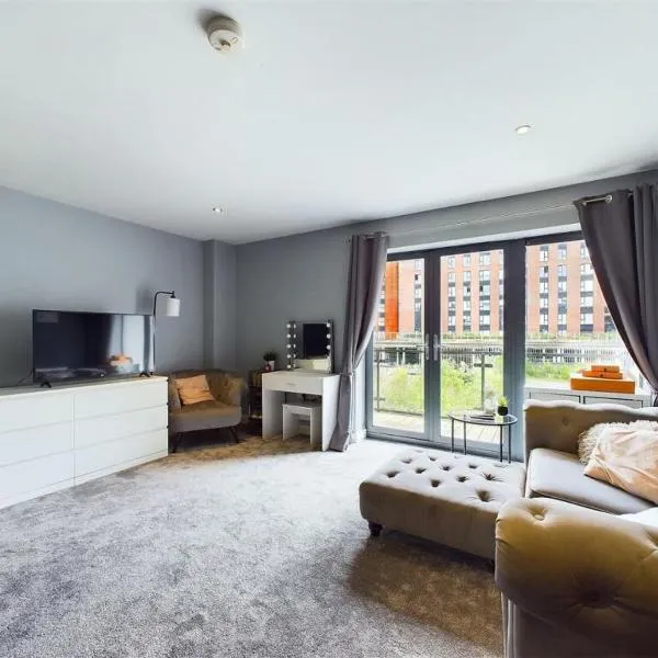 Cosy studio with balcony views, hotel v destinaci Sheffield