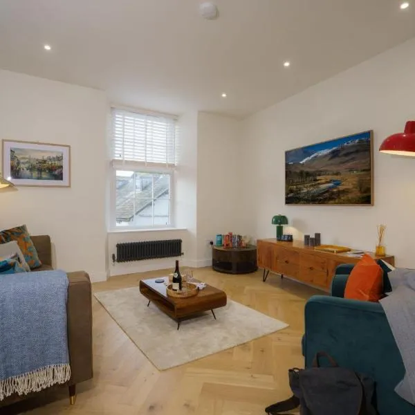 Fell View Residences Modern Escape by LetMeStay, hótel í Ambleside