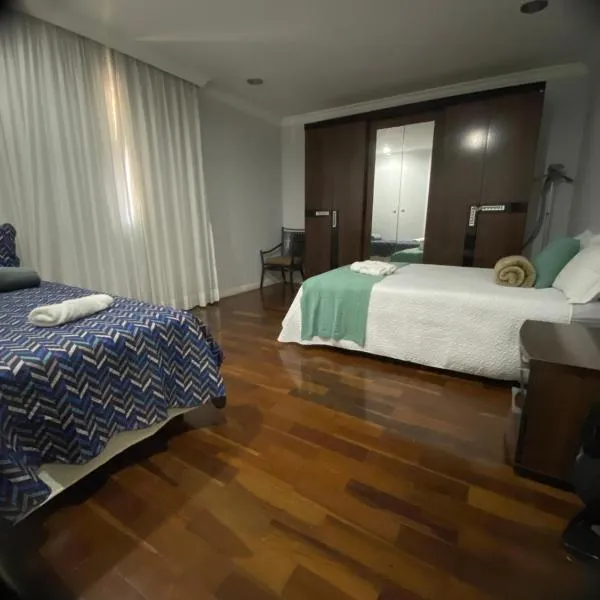 Quarto amplo e confortável, hotel in Sao Paulo