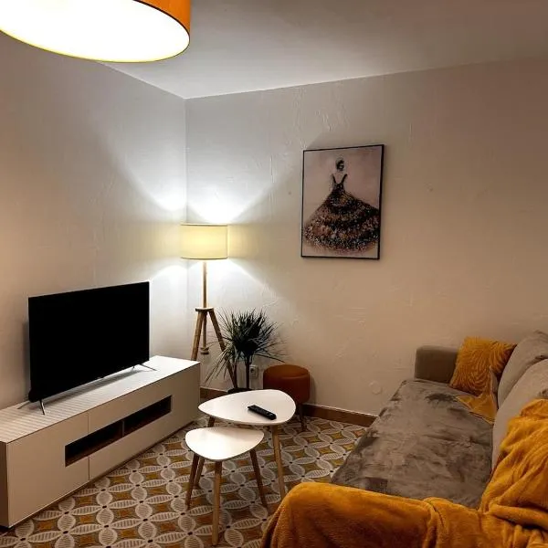 Cozy atmosphere 4pers near Eurexpo GroupamaStadium, hotel i Saint-Priest