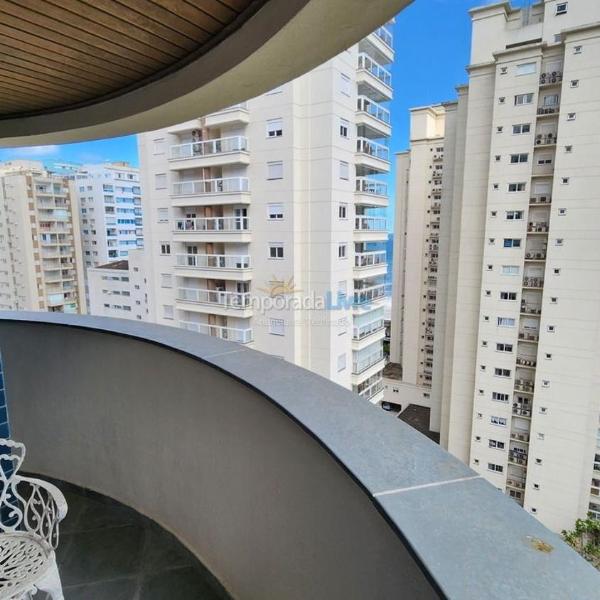 Imóvel com vista ao mar, p/ 6 pessoas, ótimo local
