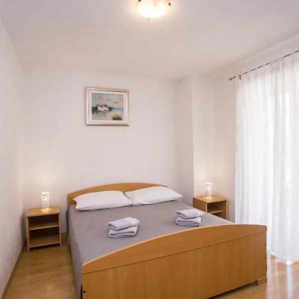 Apartments Lorena B, hotel in Poreč