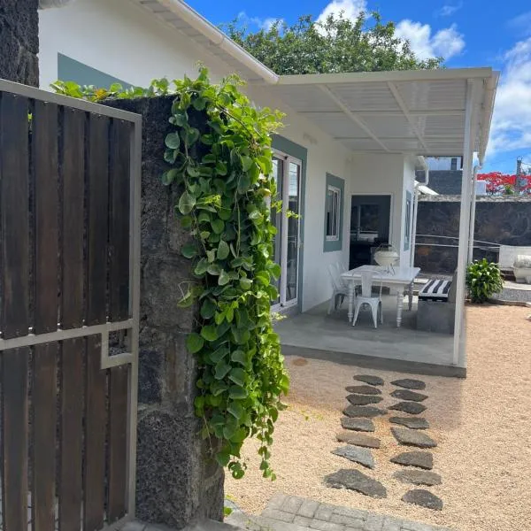 Malena Guest House, hotel v destinaci Grand Baie