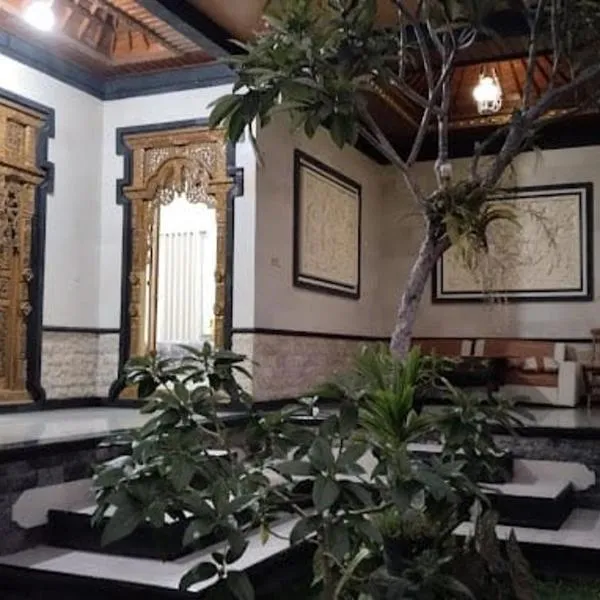RUMAHKU Homestay, hôtel à Plaga