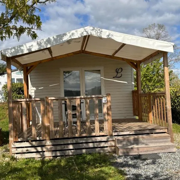 Le Camping de Ripan, hotel in Bessenay