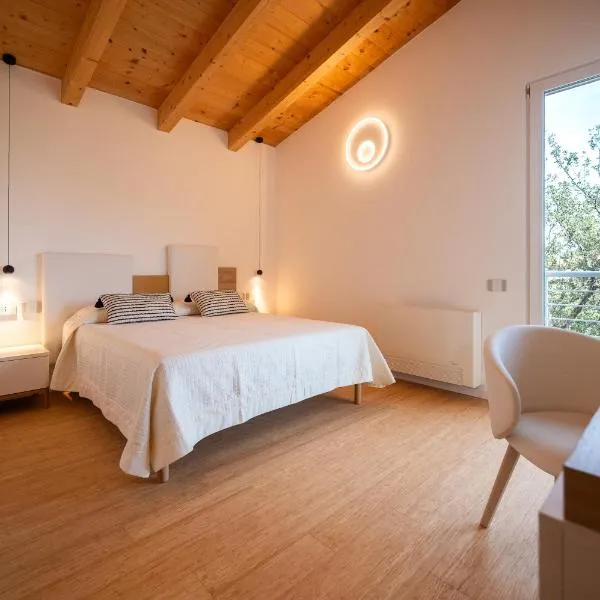 Camere in villa da Anna, Poggio dei Pini, hotel in Poggio Dei Pini