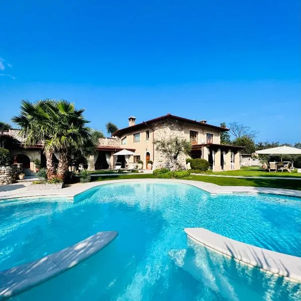 Villa Mario Resort, hotel v destinaci Salò