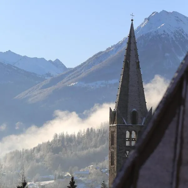 Ferme rénovée Serre Chevalier, hôtel à Saint-Chaffrey