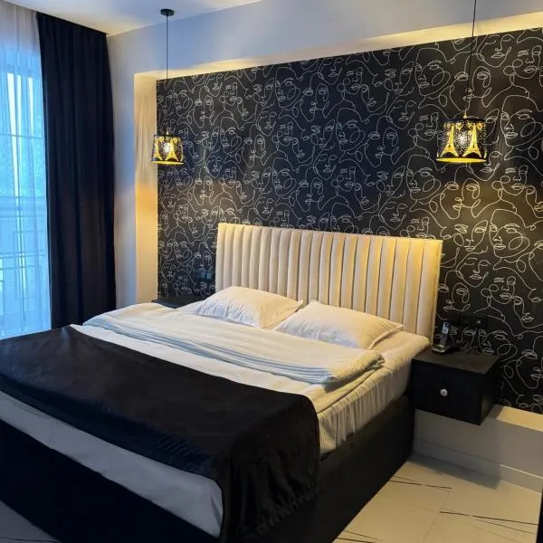 Lux Plaza, hotel v destinaci Pʼarakʼar