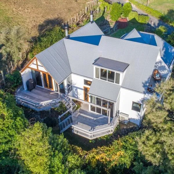 Relax with the Bellbirds in Akaroa, hotel in Akaroa