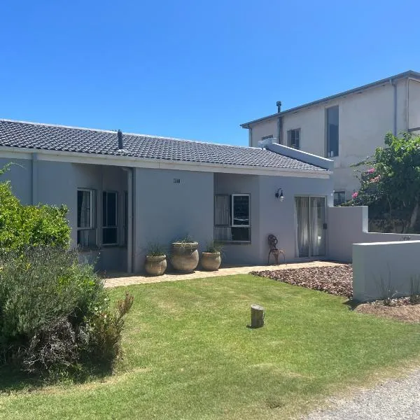 Leisure Escape Cottage - Knysna, hotel v destinaci Knysna