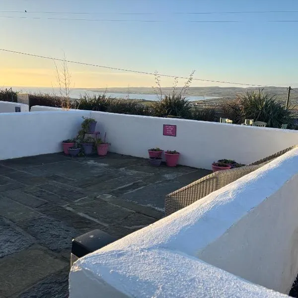Bay View Hideaway Lahinch, hotel v destinaci Lahinch