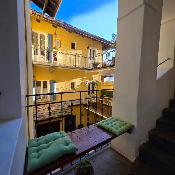 Little nest - Citta Vecchia Locarno, hotel din Locarno