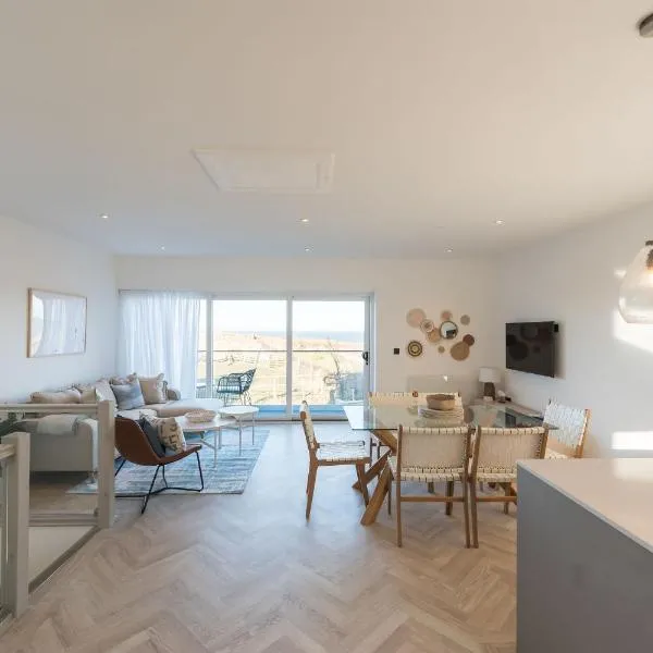 Tai Porth Llechog Townhouse by Birch Stays, hotel u gradu 'Amlwch'