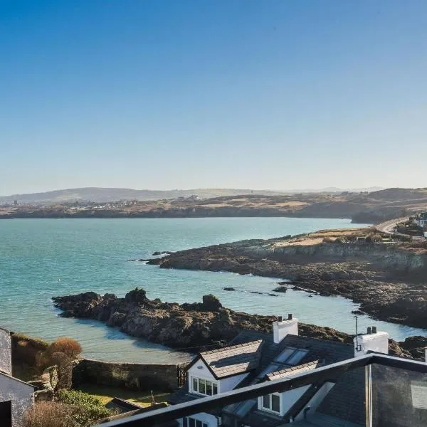 Gwel Y Mor Penthouse by Birch Stays, hotel en Amlwch
