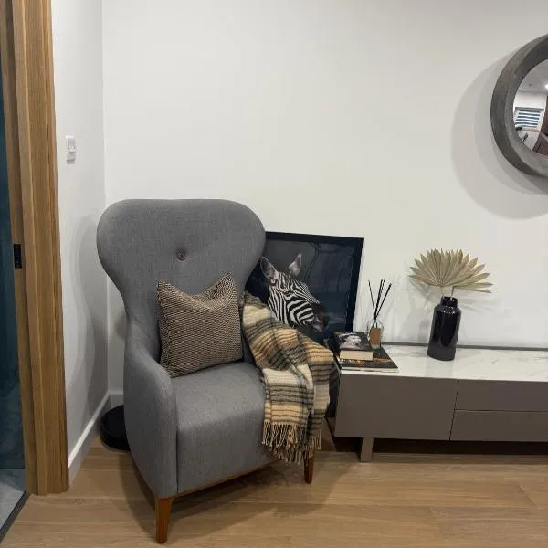 New built cosy apartment within walking distance of Churchill Hospital, hotel v destinaci Oxford