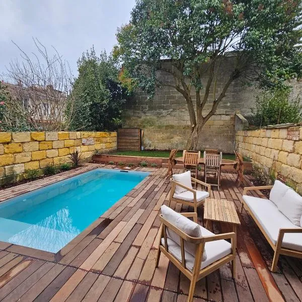 Villa Nomade - Bordeaux center 180m2, 4 rooms, Garden & Pool, hotelli kohteessa Bordeaux