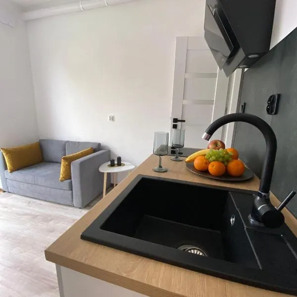 Apartment Hop To Wrocław, hotel v destinaci Czerńczyce