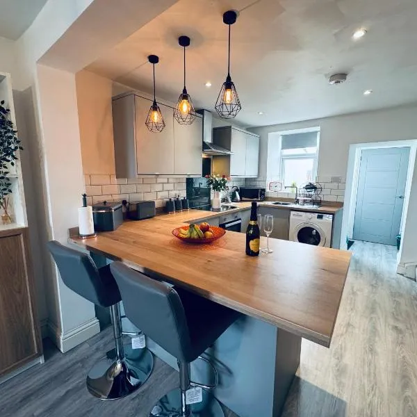 Keekle Cottage - 2 Bedrooms - Sleeps 4, hotel in Cleator Moor