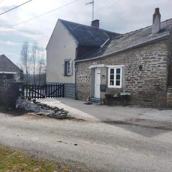 Chambre d'hôtes Se Sentir Libre Châtaigne, hotel em Crozant