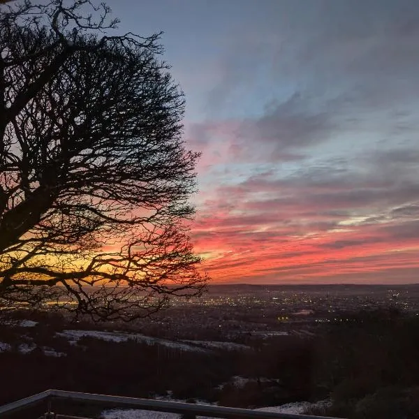Cavehill city view, hotel in Belfast