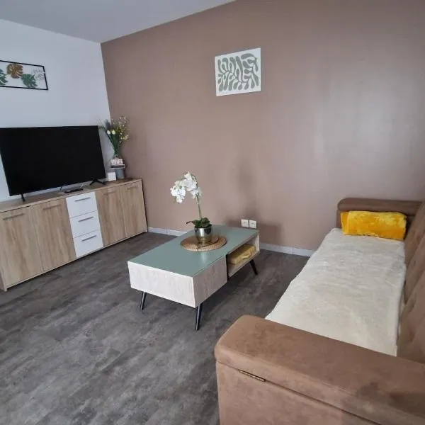 Maison avec jardin., hotel v destinaci Troarn