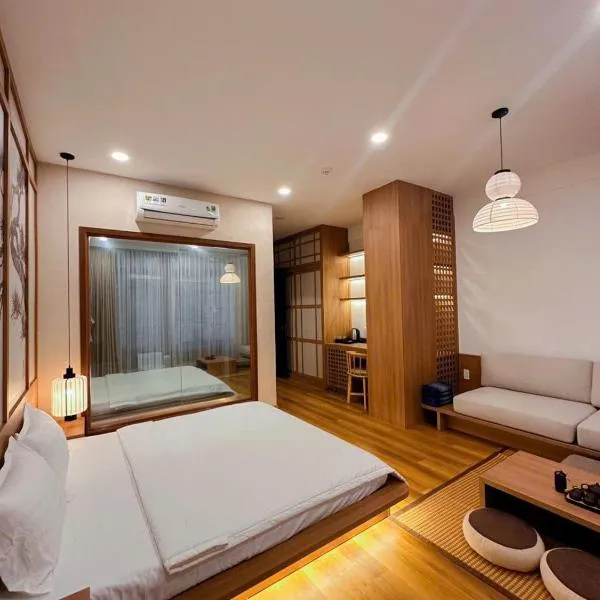 Katoya Suites Saigon Honkan 加藤部屋西貢本館، فندق في مدينة هوشي منه
