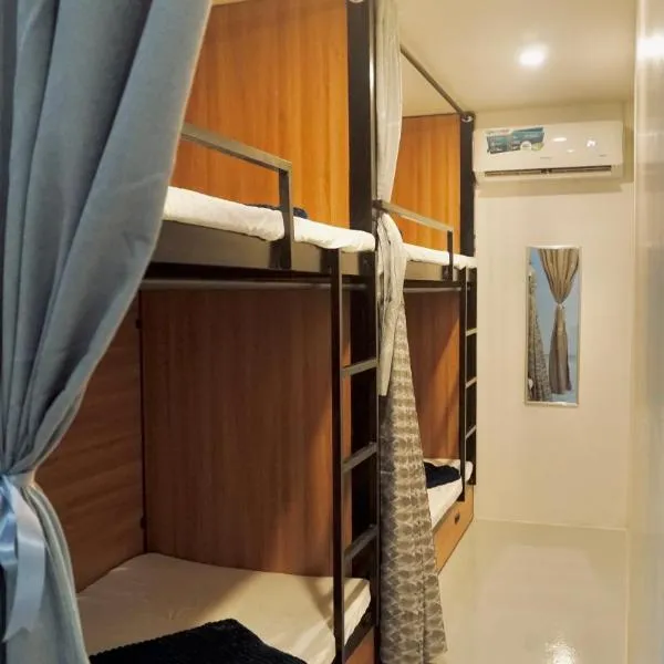 Sunset Paradise Hostel, hotel v destinaci Moalboal