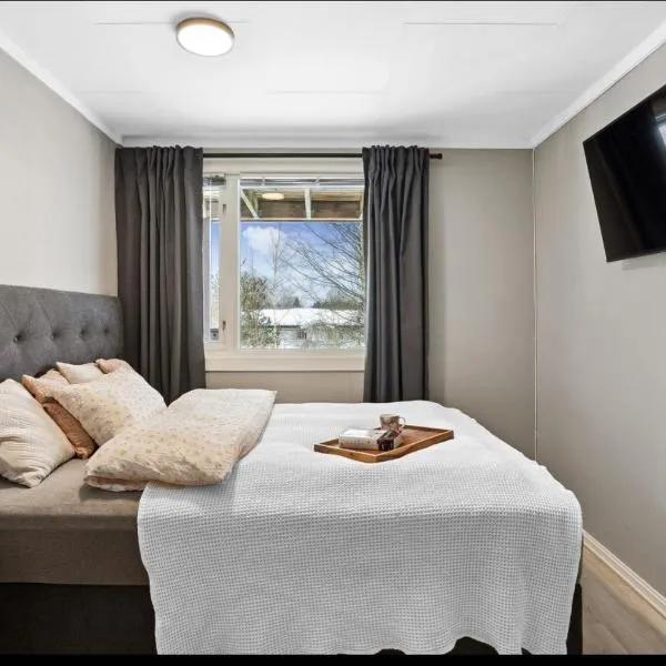 Rom i Leilighet nærheten av Gardemoen Norway, 15C Østli, hotel in Elstad