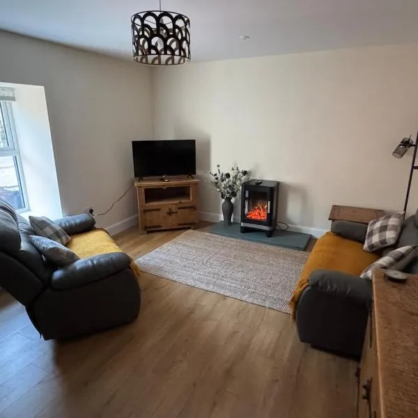 New cosy ground floor flat, hotel in Hawick