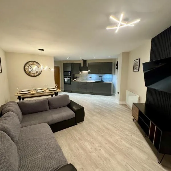 267 Stylish 2 Bed Apartment City Centre Free Parking, hotel in Cardiff