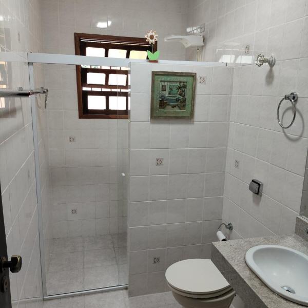 Casa na Boraceia, 100 M praia c roupas cama e banho - Foto 3