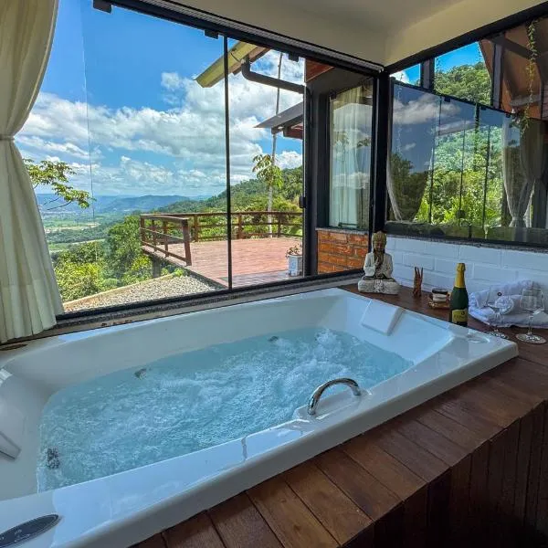 Chalé Mirante dos Anjos、Rodeioのホテル