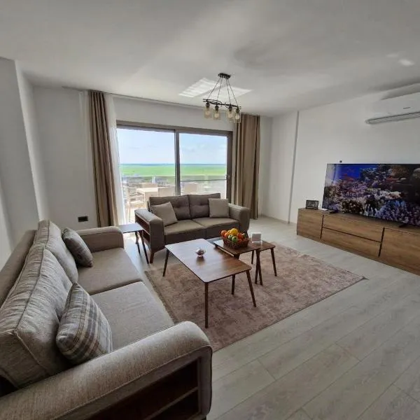Sunny escape Holiday apartment, hotel di İskele