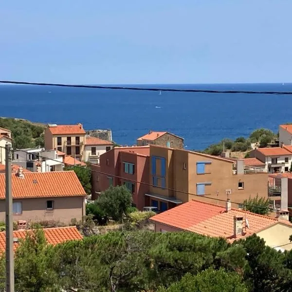 Un Jardin Terrasse sur la Mer, hotel in Port-Vendres