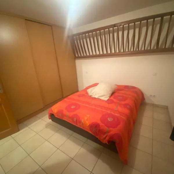 Appartement Cosy, hotel v destinácii Wolfersdorf