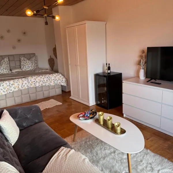 Ferienwohnung Christina, hotel v destinaci Bad Neuenahr-Ahrweiler