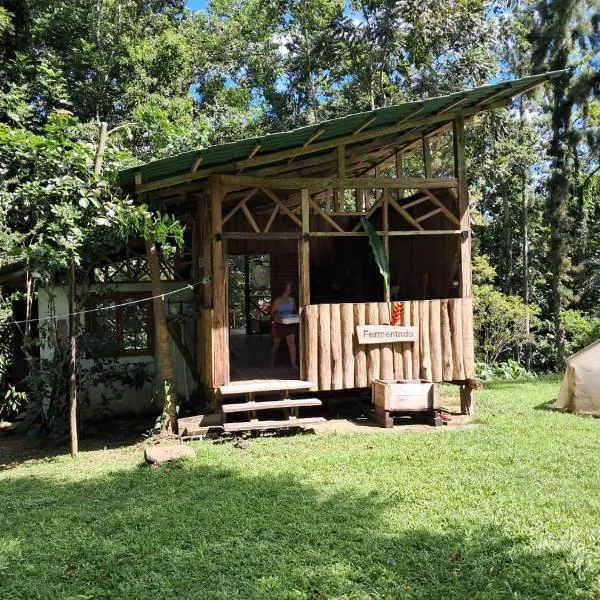 Casa Cacao, ξενοδοχείο σε Almirante