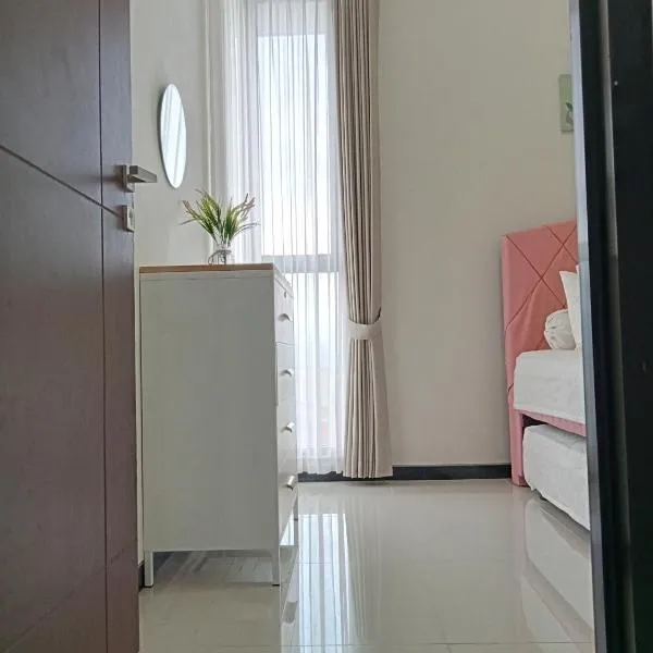 Anagata House Batu at C8 Grand Kusuma Hill, ξενοδοχείο σε Batu