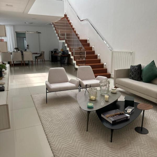 Casa em condomínio à beira do rio - 3 quartos