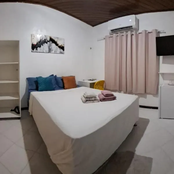 Suíte com ar condicionado próximo ao Estádio Mangueirão, hotel in Belém