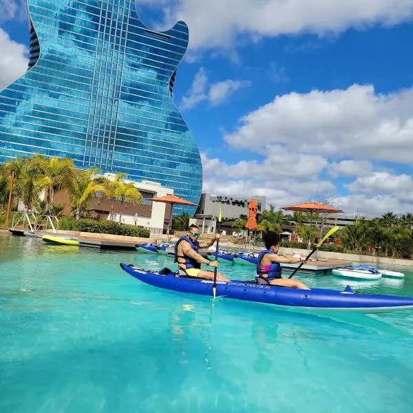 AMIRI Hollywood 5 mins from Hard Rock Stadium & The Guitar, hotel v destinaci Hollywood